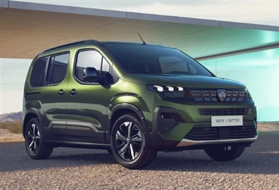 Tvær útgáfur af Peugeot E-Rifter opinberu korti eru fáanlegar til útgáfu.