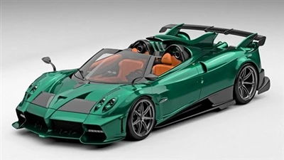 Opinbert kort af takmörkuðum fjölda af 8 Pagani Huayra minningarlíkönum var g...